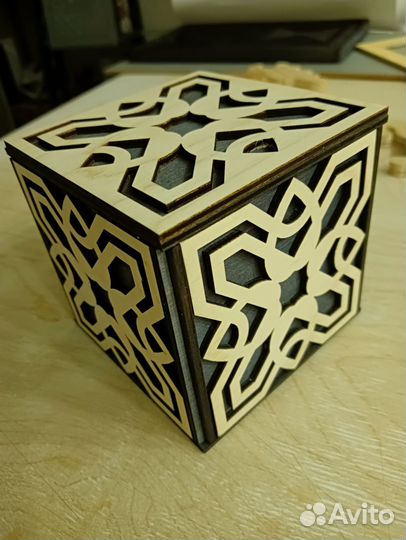 Коробка подарочная деревянная