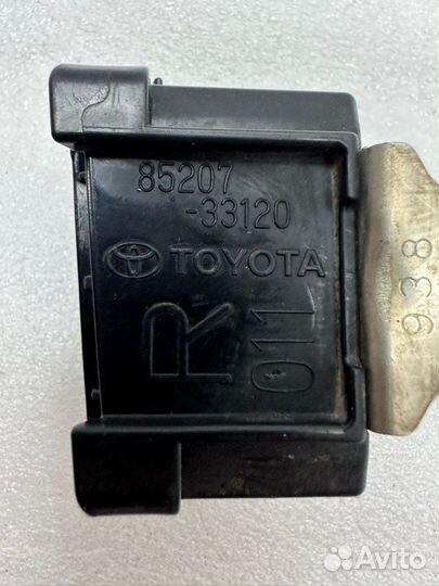 Омыватель фар передний правый Toyota Camry V70