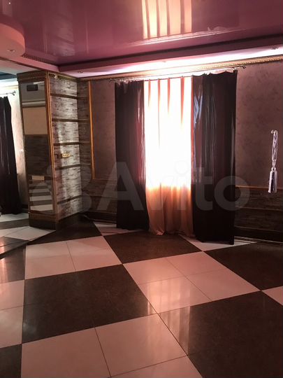 Торговая площадь, 450 м²