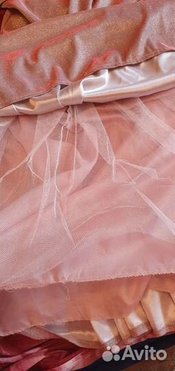 Нарядное платье