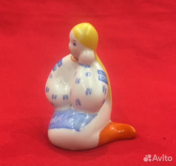 Статуэтка фарфоровая. Аленушка. СССР