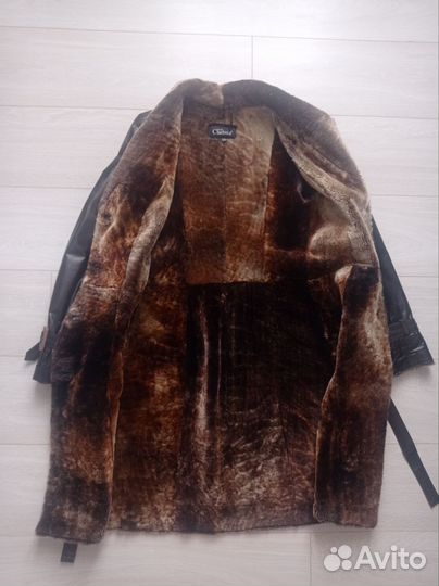 Кожаный зимний плащ