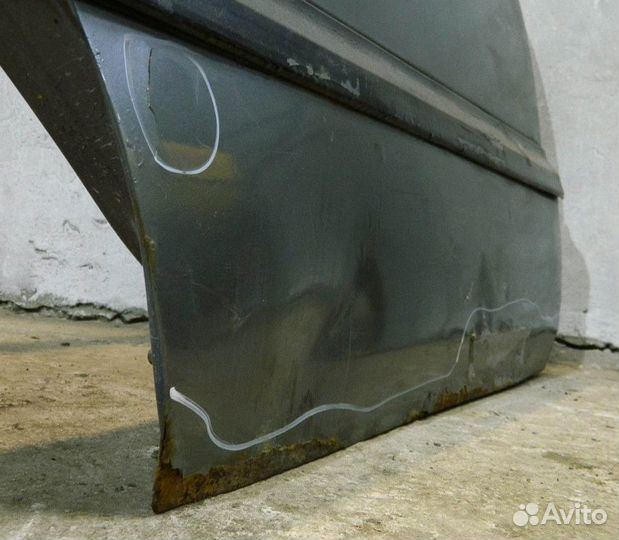 Дверь задняя правая VW Passat B4