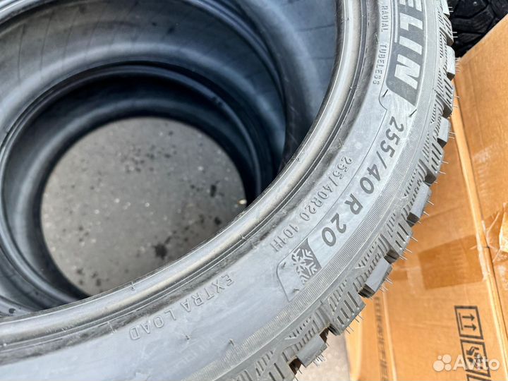 Michelin X-Ice North 4 255/40 R20 101H