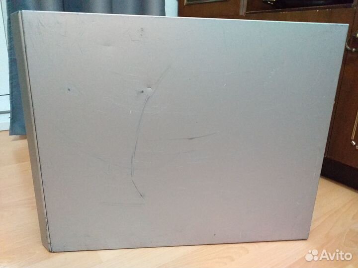 Серверный корпус Fujitsu Siemens Celsius