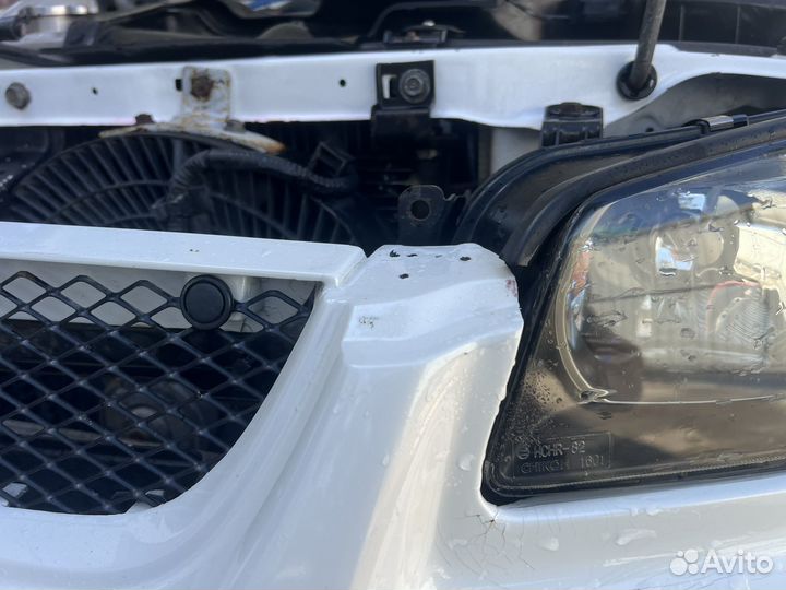 Передний бампер R34 Skyline Altia