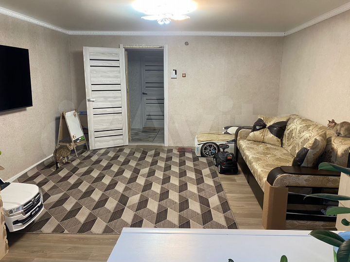 3-к. квартира, 65,8 м², 2/2 эт.