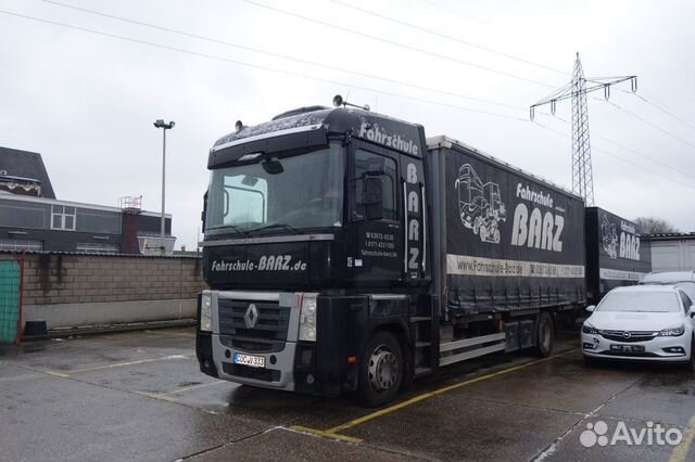 В разборке грузовик Renault,Magnum IV 2008-2013