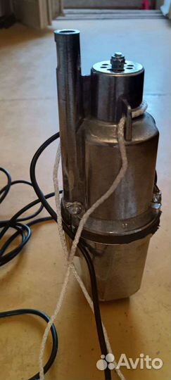 Насос водяной погружной для скважин колодцев