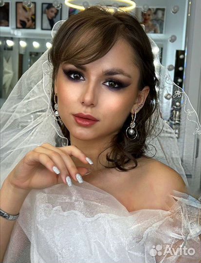 Визажист - стилист, бровист