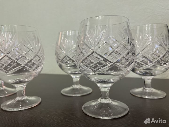 Хрустальные бокалы