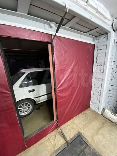 Гараж, > 30 м²