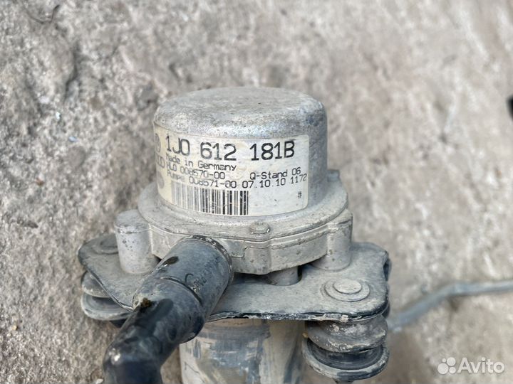 Насос вакуумный Audi A1 A3 Q3 Golf 6 7 Passat