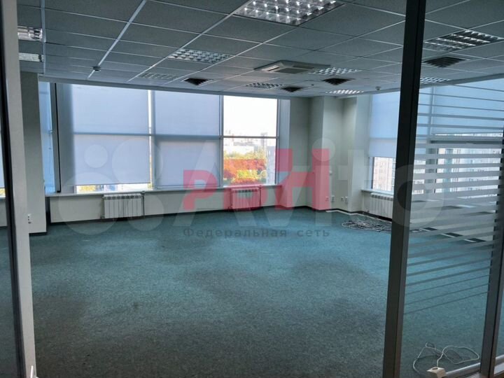 Офисопен спейс с кабинетом в бц 950 кв.м