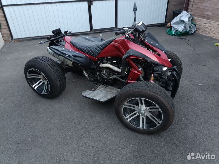 Квадроцикл шоссейный