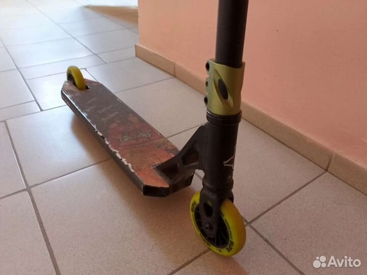 Трюковой самокат