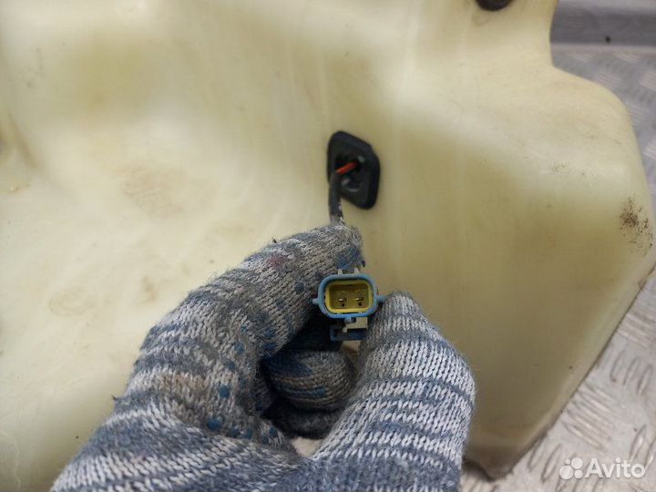 Бачок омывателя лобового стекла Land Rover Range