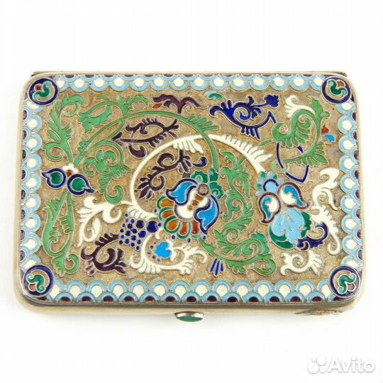 Старинный портсигар из серебра с эмалью золочение