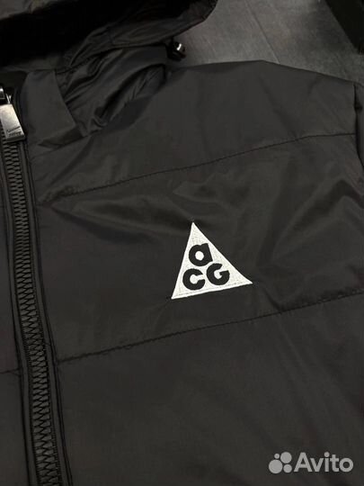 Куртка демисезонная nike