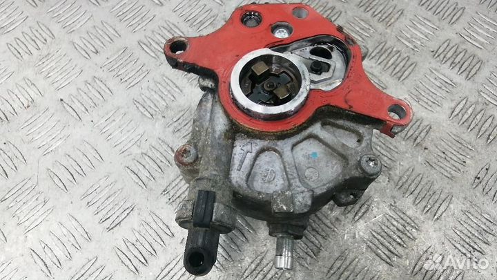 Насос вакуумный Land Rover Range Rover