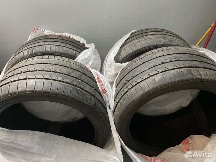 Dunlop SP Sport Maxx GT ROF 285/35 R21 и 325/30 R21 108Y
