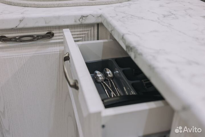 Прямая кухня «Аркадия» + духовка в подарок