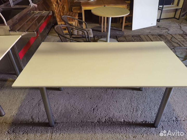 Детский стол