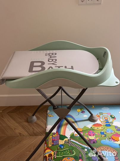 Пеленальный столик и ванночка + ножки