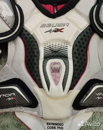 Нагрудник хоккейный