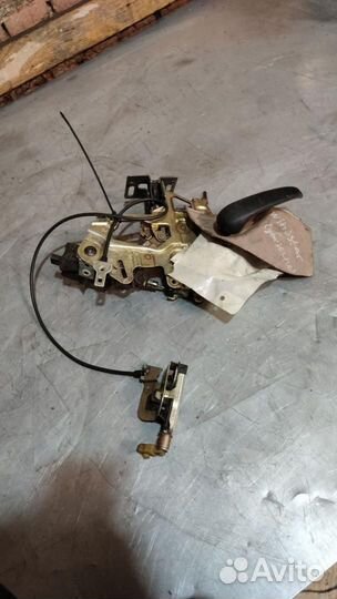 Замок двери сдвижной Ford Windstar 1996