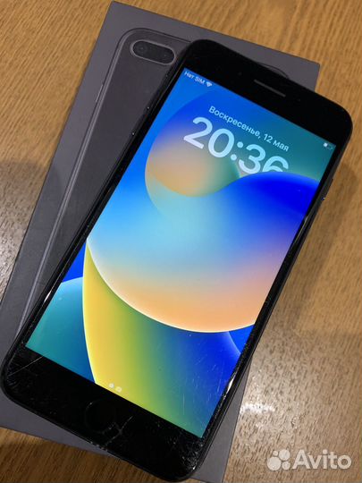 iPhone 8 Plus, 64 ГБ