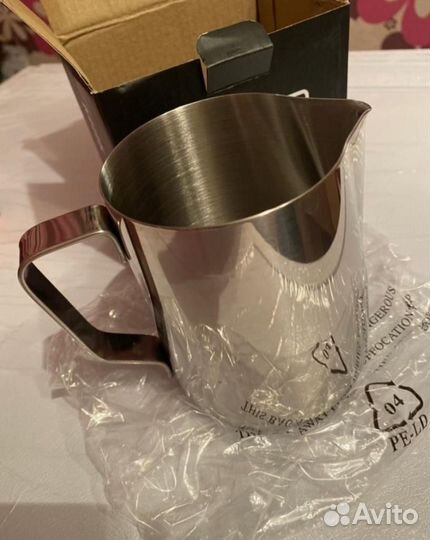 Питчер для молока