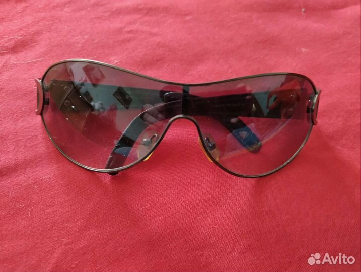 Солнцезащитные очки