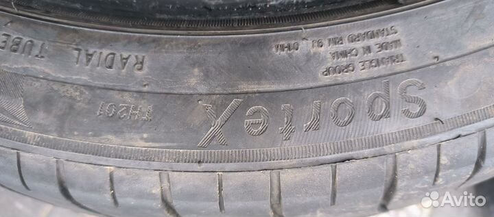 Triangle TH201 Sportex 255/40 R19