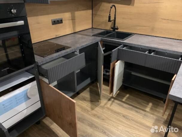 Кухня угловая бу