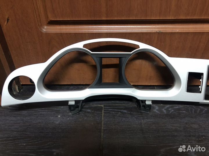 Накладка на панель приборов Audi A6 4F1857115F