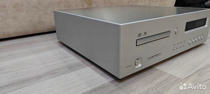 Hi-End sacd-проигрыватель Luxman D-06