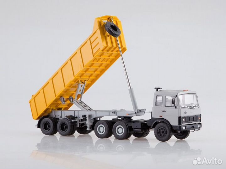 1:43 Масштабная модель маз-6422 (ранний) с самосвальным полуприцепом маз-9506-20