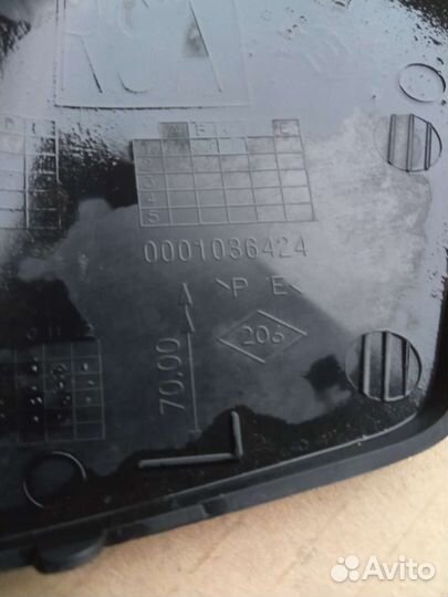 Renault Master 3 заглушка буксировочного лючка