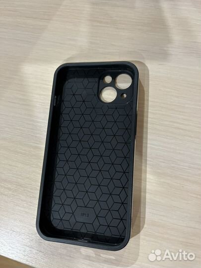 Чехолы на iPhone13
