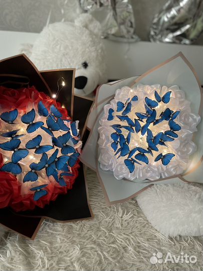 Букет из роз и бабочек