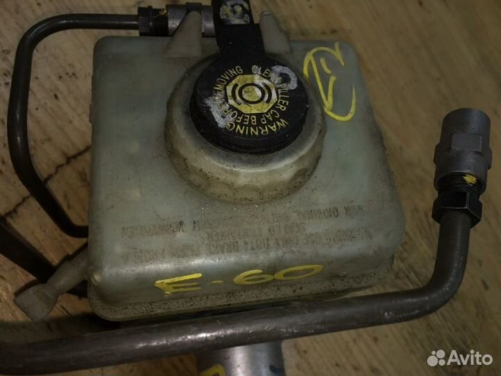 Главный тормозной цилиндр BMW 525