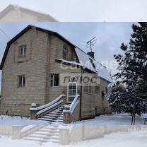 Коттедж 300 м² на участке 13 сот.