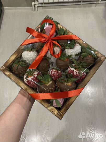 Съедобные букеты женские и мужские