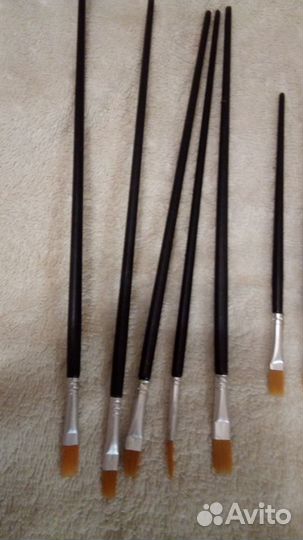 Кисти для рисования /Карандаши Рыцарь