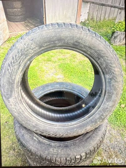 Nokian Tyres Hakkapeliitta 9 215/55 R17 98T