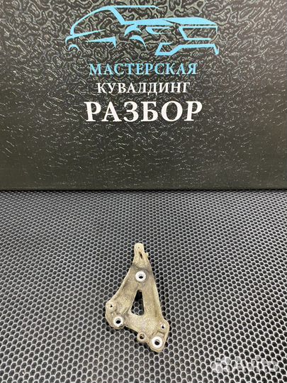 Кронштейн компрессора кондиционера Ситроен C4 EP6