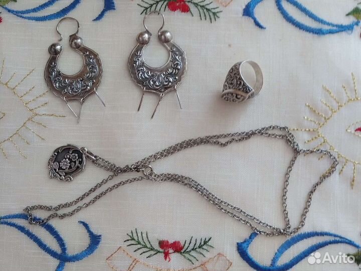 Комплект из серебра