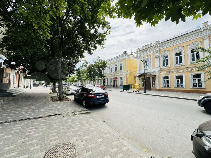 2-к. квартира, 74 м², 1/1 эт.