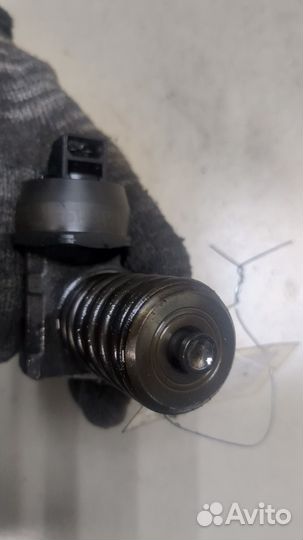 Форсунка топливная Volkswagen Touareg, 2004